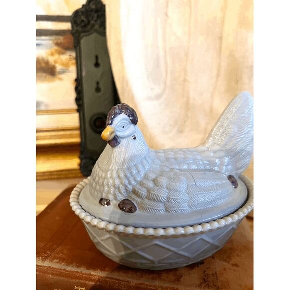 Mosser Glass Marble Hen on Nest – Hand-Painted – LG Wright Mold – Split Tail – W - Picture 3 of 7